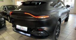 Aston Martin DBX 4.0 V8