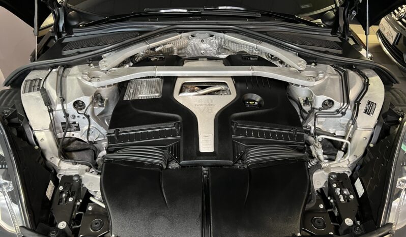 Aston Martin DBX 4.0 V8 full