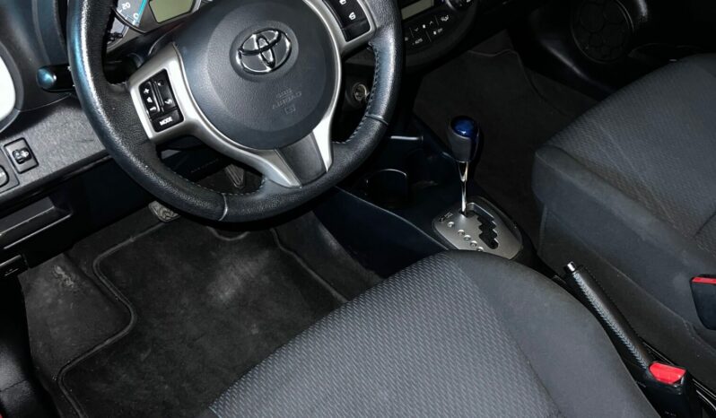 Toyota Yaris 1.5 HSD Live e-CVT full